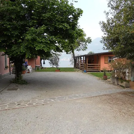 La Casa Sul Lago Отель типа 
