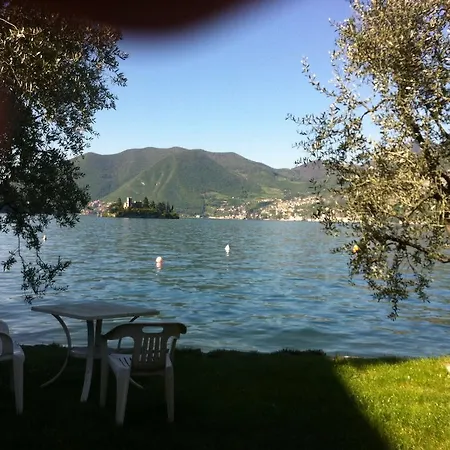 La Casa Sul Lago Мароне